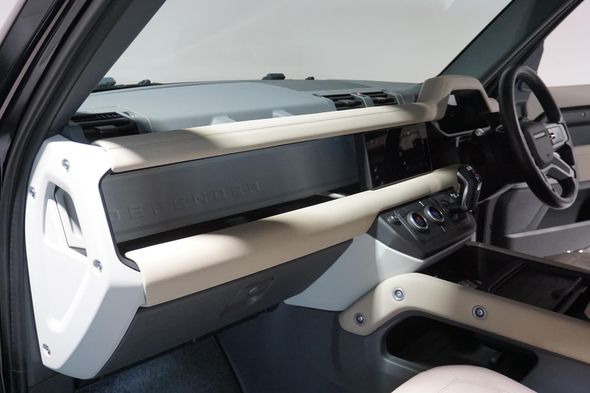 Land Rover Defender 110 3.0 D250 MHEV XS Edition SUV 5dr Diesel Auto 4WD Euro 6 (s/s) (250 ps)